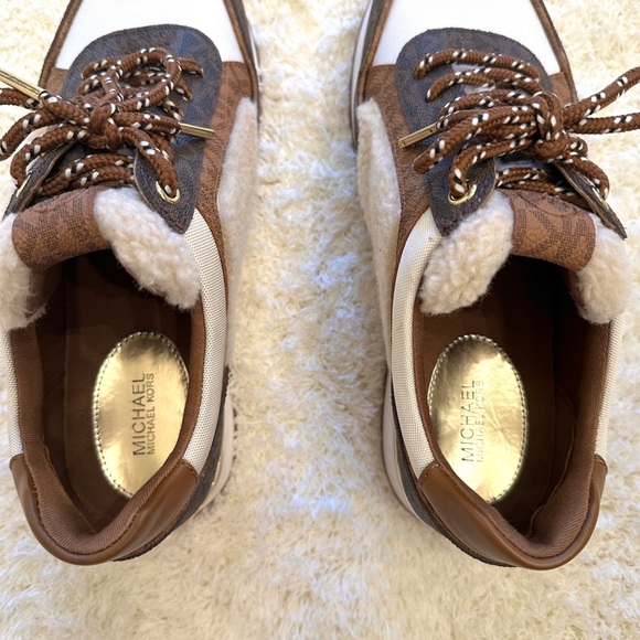 Michael Kors Maddy Trainers - Picture 6 of 7